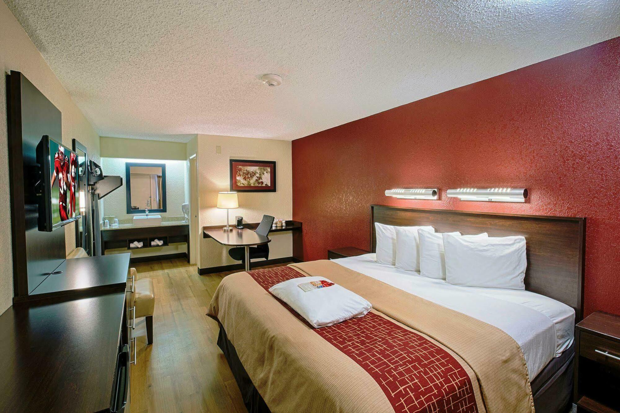Red Roof Inn Plus+ Philadelphia Airport Essington Esterno foto
